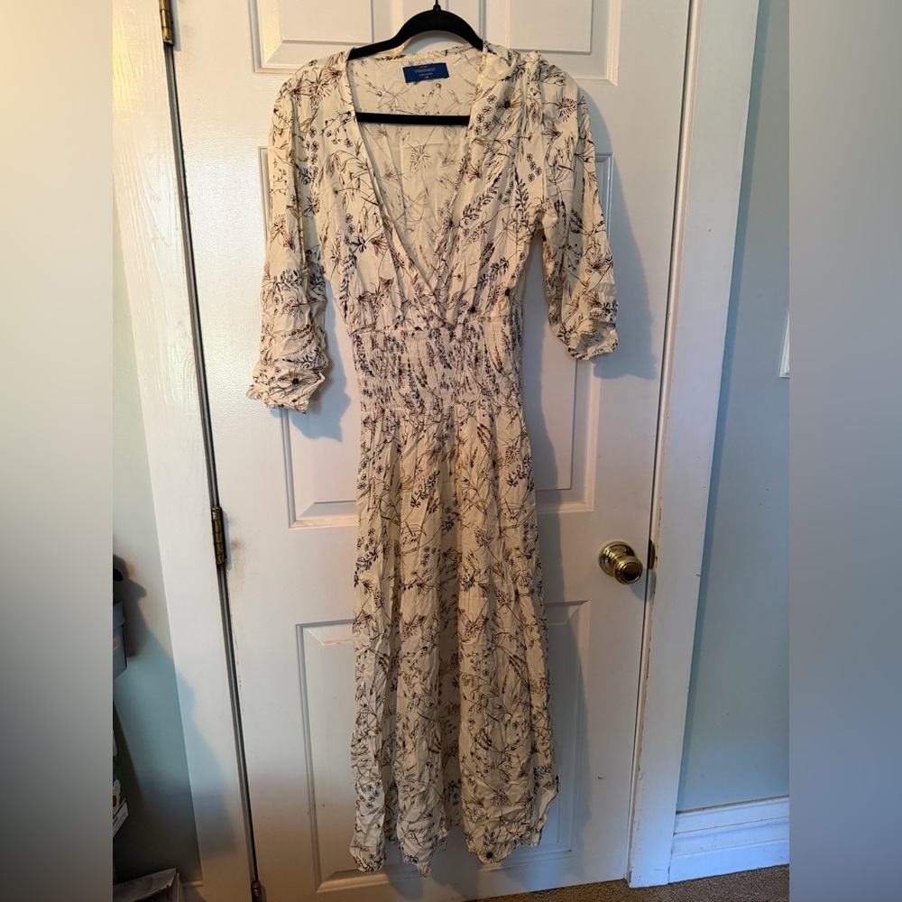 Elegant Cream Floral Long Sleeve Dress